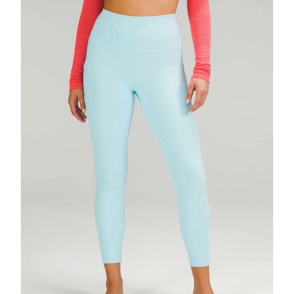 Lululemon Align High-Rise Leggings with Pockets in Icing Blue sz 6
